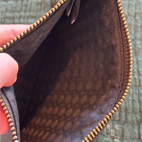 Louise et Cie Black and Cream Striped Leather Cosmetic Bag - Picture 5 of 8